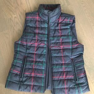 Loft puffy vest. Great color size small